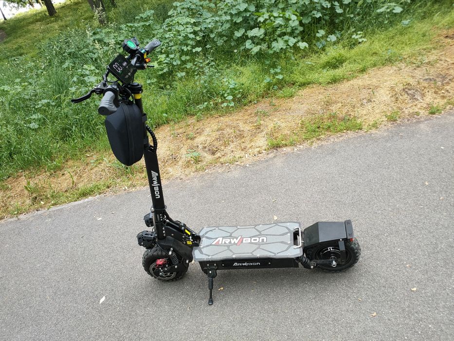 85km/h Trotineta electrica 5600W dual motor Arwibon Q06 Pro bestie