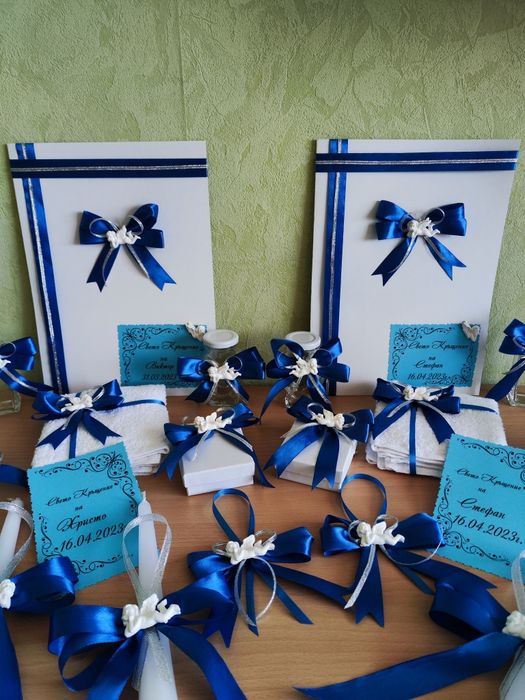 Покани, подаръчета и комплекти за кръщене в цвят по избор на клиента