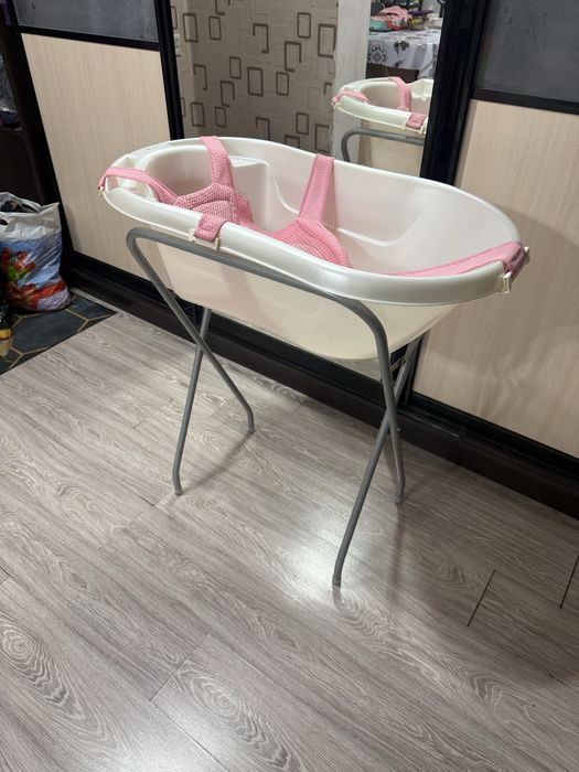 Ванночка дестская с ножками