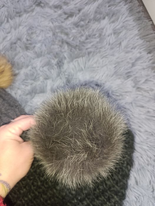 Зимни шапки с естествен заешки пух