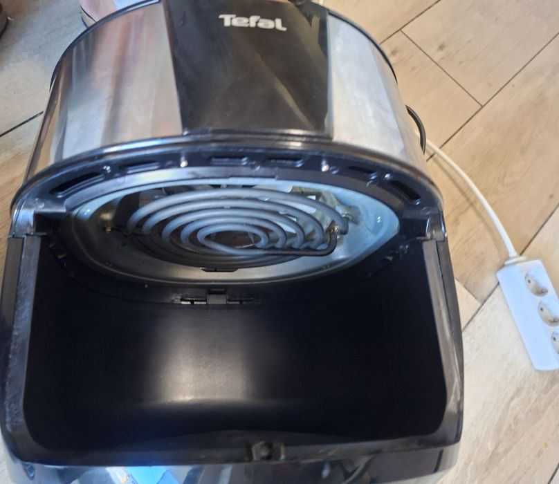 Friteuză cu aer cald (Air Fryer) Tefal Easy Fry Deluxe XXL 5.6L - Stare excelentă