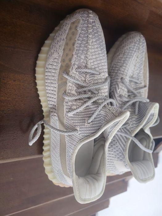Vând Adidași Yeezy