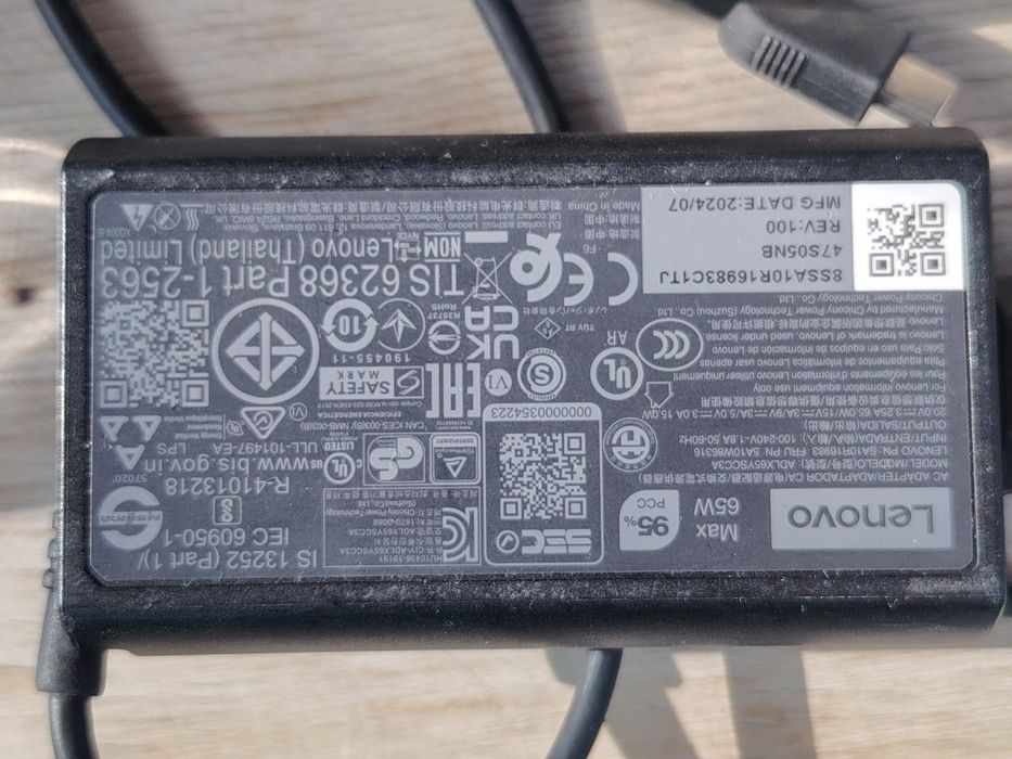 Încărcător Lenovo 65W USB3