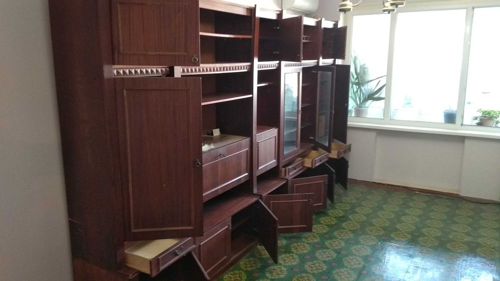 Гарнитур "Стенка" пятисекционная.