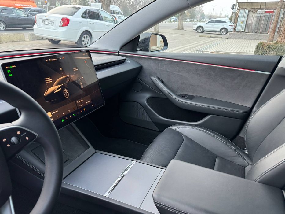 Tesla Model 3 new restyling full