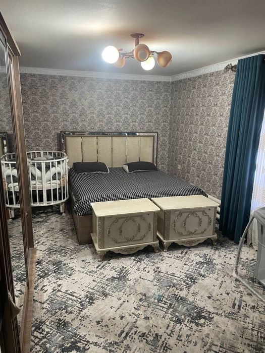 Uy sotiladi 2.2 sotix olmazor tumani Sagbon 12 tor 5 berk kocha 25a uy