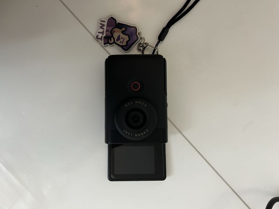 фотоаппарат, видеокамера Canon Powershot v10