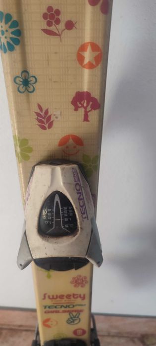 Clăpari + schiuri copii 7 ani Suceava