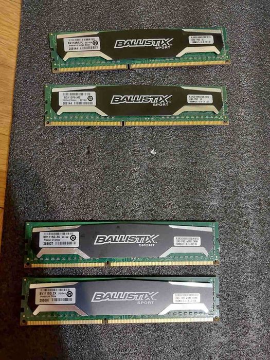16GB (2x8) 1600Mhz, CL9, DDR3 - Corsair Vengance, Crucial Ballistix