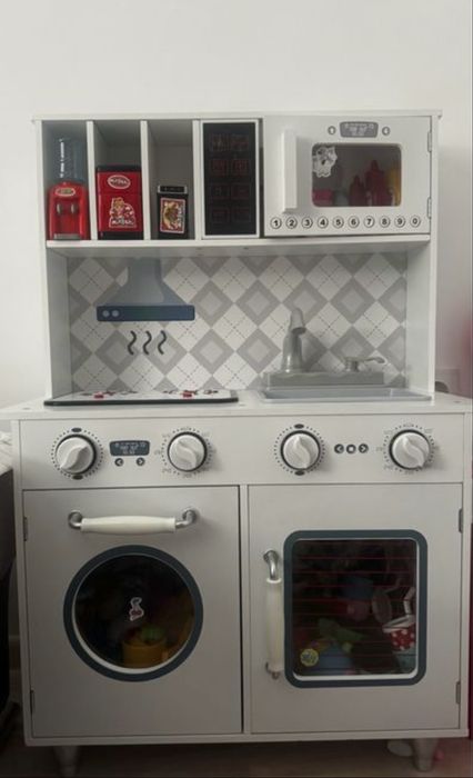 Bucatarie din lemn fetite cu efecte sonore si luminoase