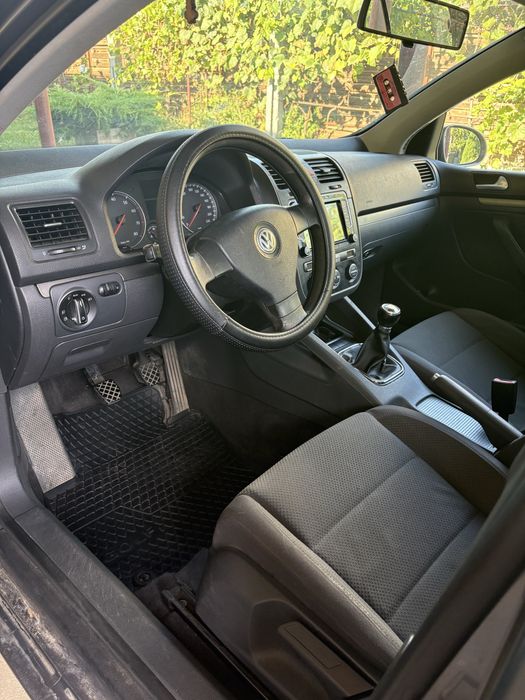 Volkswagen Golf V