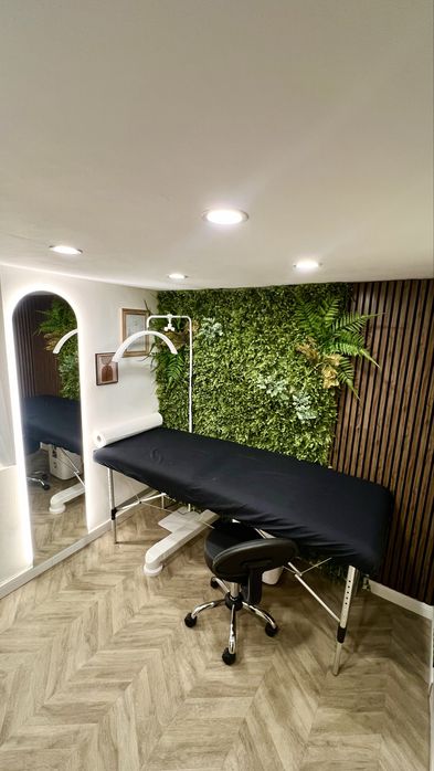 Set complet pat de masaj sau cosmetica, scaun si lampa LED