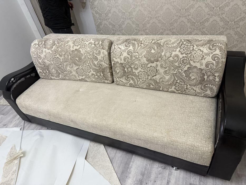 Диван продам диван