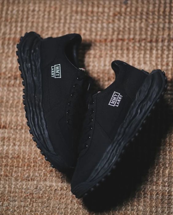 Maison Mihara Yasuhiro "Larry" OG Sole Canvas Low-top Sneaker Black