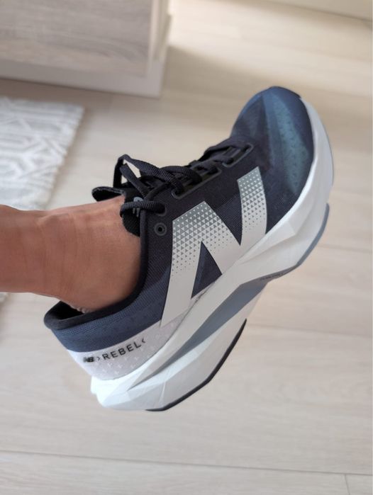 New balance FuelCell Rebel v4