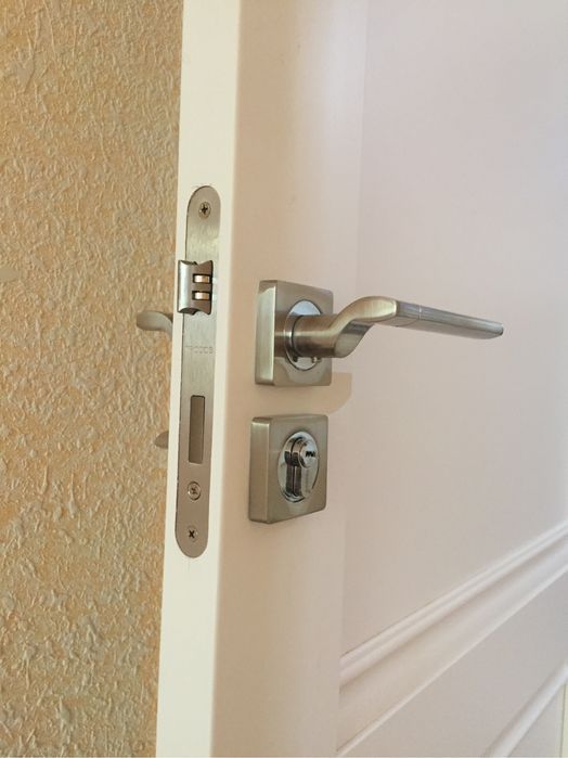 Установка дверей.eshik ustanovka.монтаж дверей