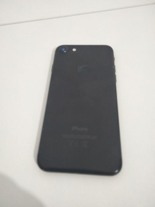 Продам айфон 7 в