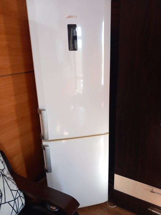 Frigider Beko puțin folosit