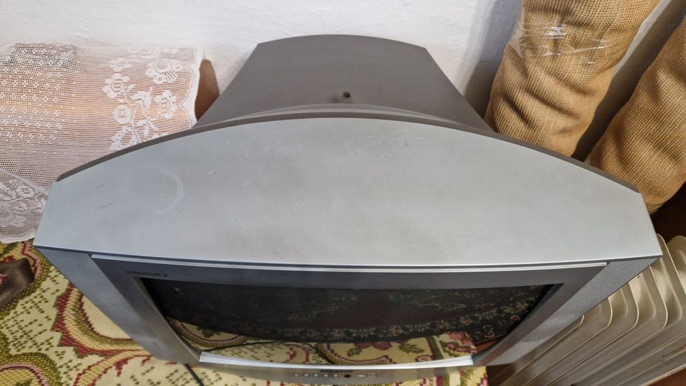 Телевизор цветной Samsung PROGUN 2