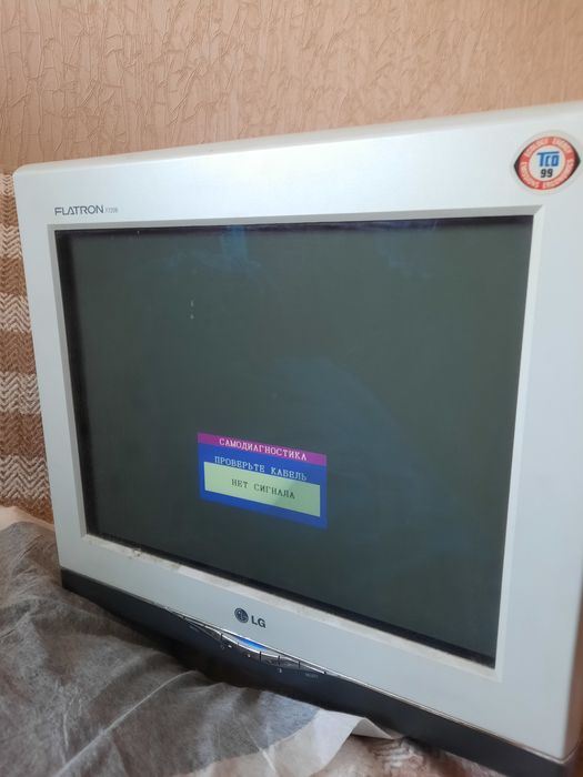 Монитор LG Flatron