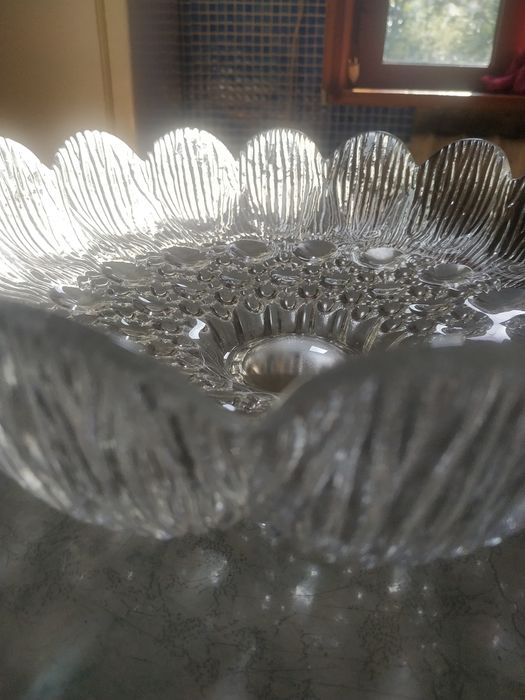 Продаётся цветное стекло , хрусталь ваза