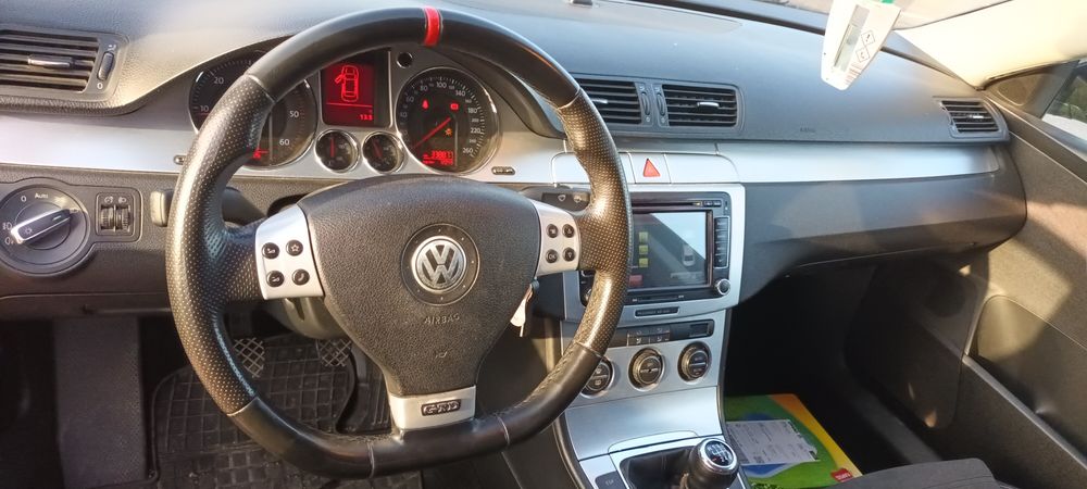 Vând Passat B6 105 cp.