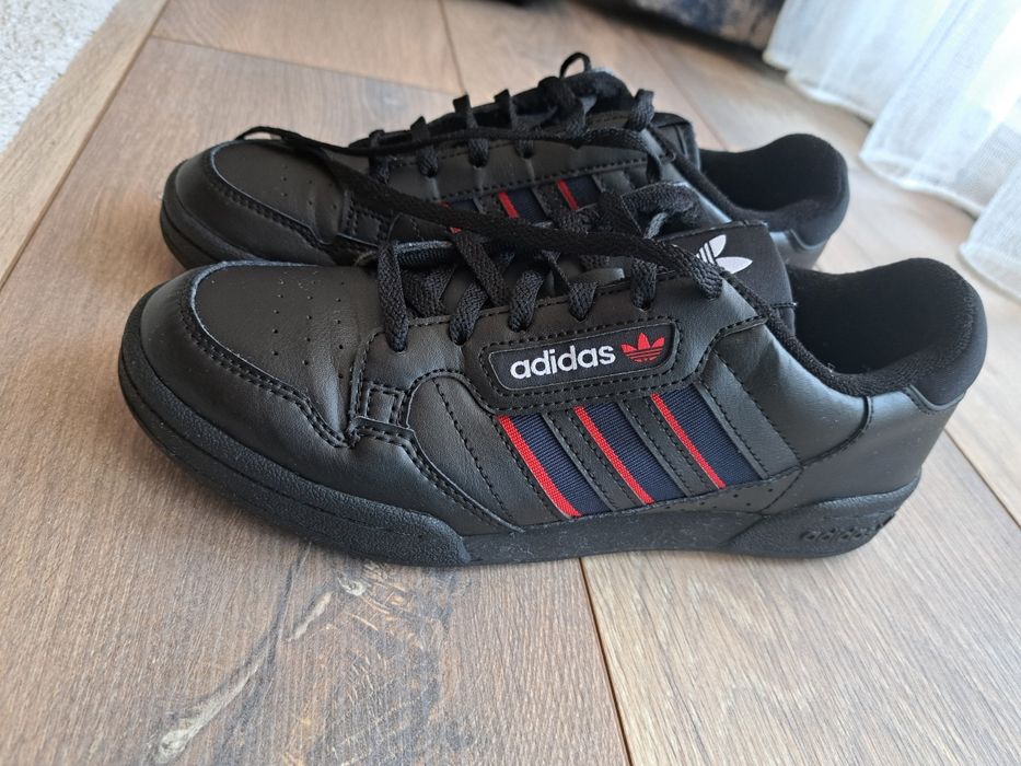 Маратонки adidas