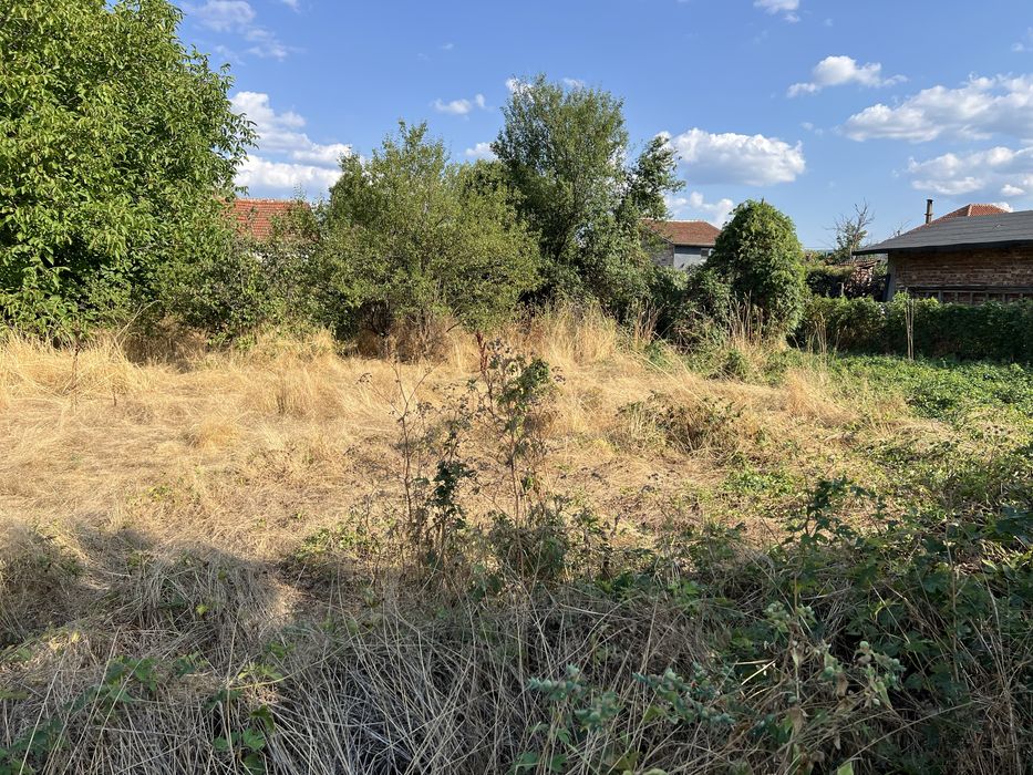 Незастроен парцел в регулация - кв. Видните, с. Казичене, гр. София