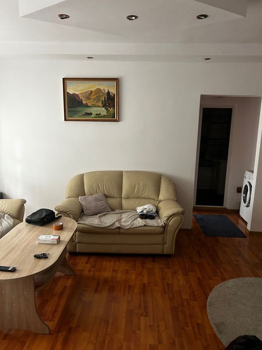 Inchiriez apartament cu 2 camere la parter in zona 300 micalaca