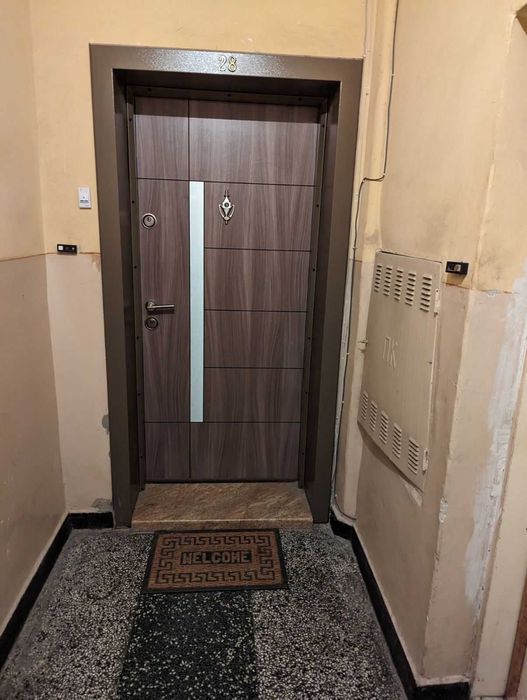 Дава се под наем Тристаен апартамент в Стара Загора, Център - 86 кв.м за 306 € - Снимка #12