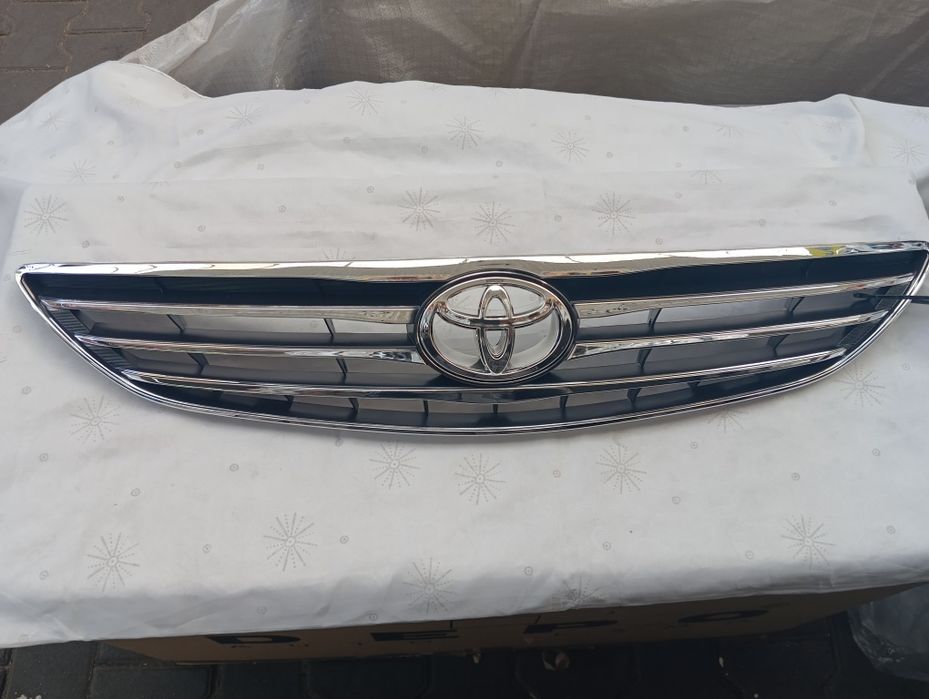 Камри 10; 25 ; 30-35 решетки радиатора