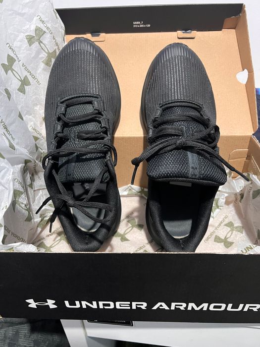 Маратонки Underarmor 38