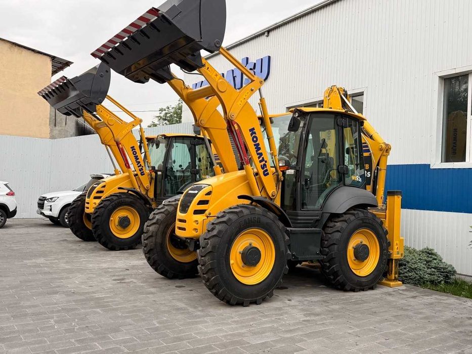 Экскаватор погрузчик "KOMATSU WB93S"