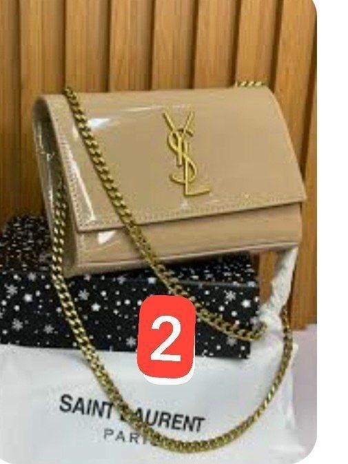 Vând genti noi cu eticheta