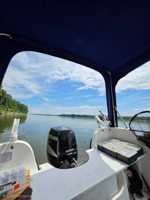 Barca cabinata Beneteau Antares 550 cu motor si peridoc