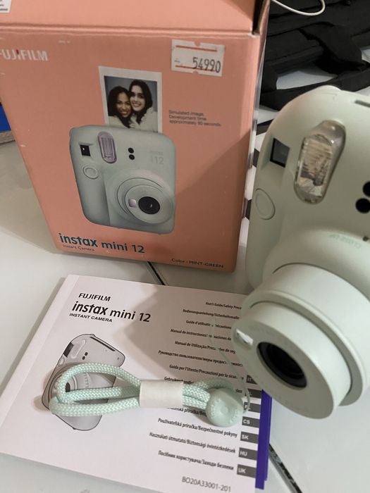 Instax mini 12!Сатылады/Продаю