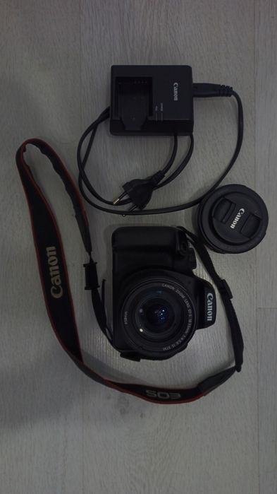 Canon EOS 4000D .