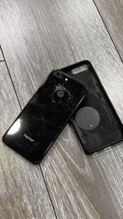 Смартфон Honor 9 на Kirin 659