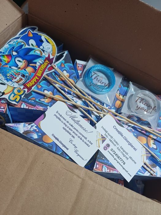 Cutii felie de tort!