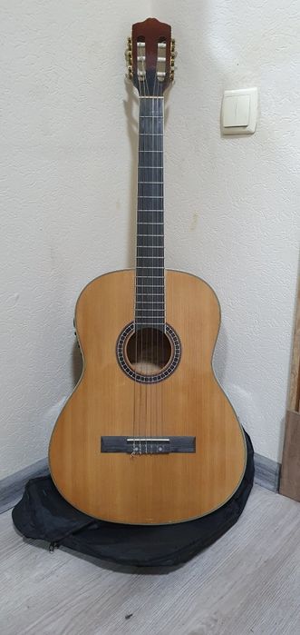 Классическая Гитара с Эквалайзером