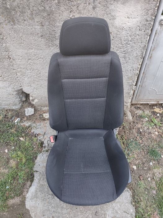 Седалки за Opel Astra H