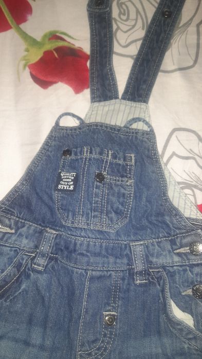 2 salopete de blugi pt bebelusi