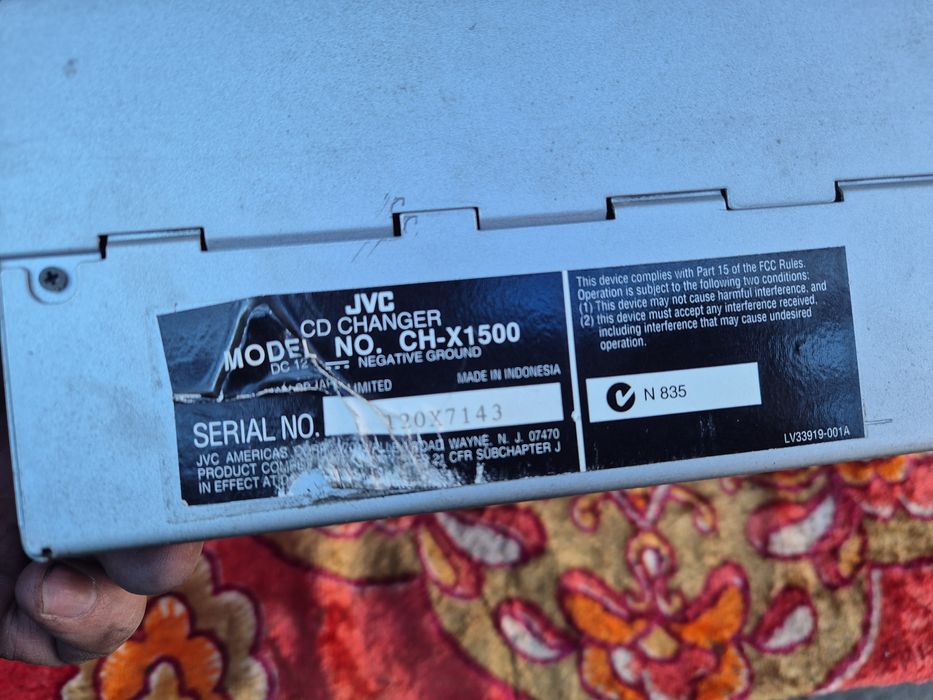 Продам CD чеинджер