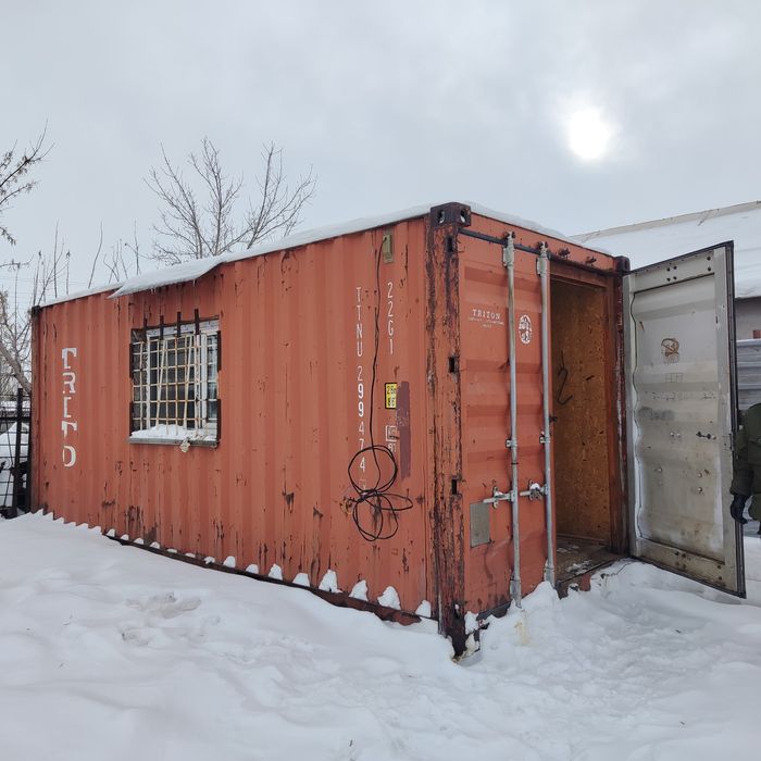 Контейнер 20 ф утеплённый.