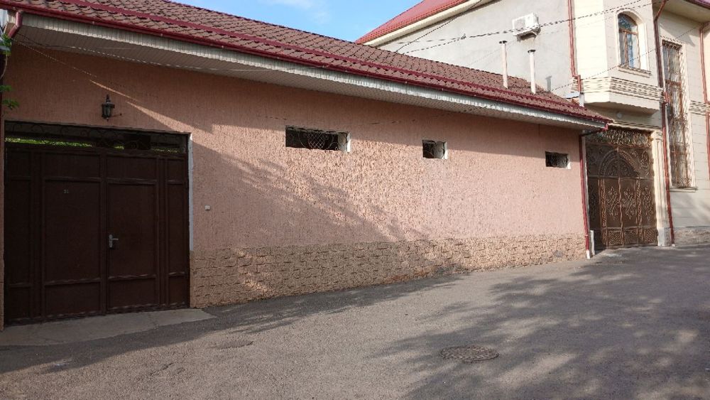 Уй ер срочний сотилади