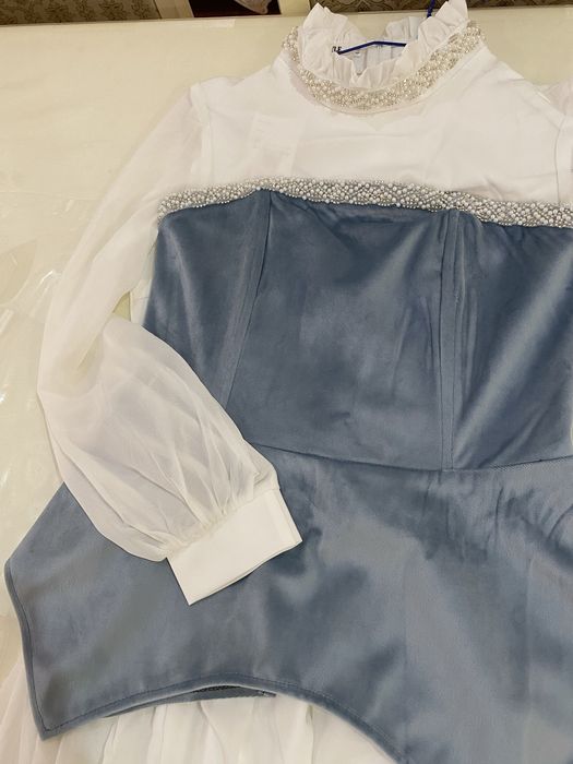 платье с корсетом  48р