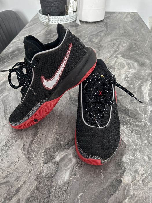 Adidasi nike marimea 36,5