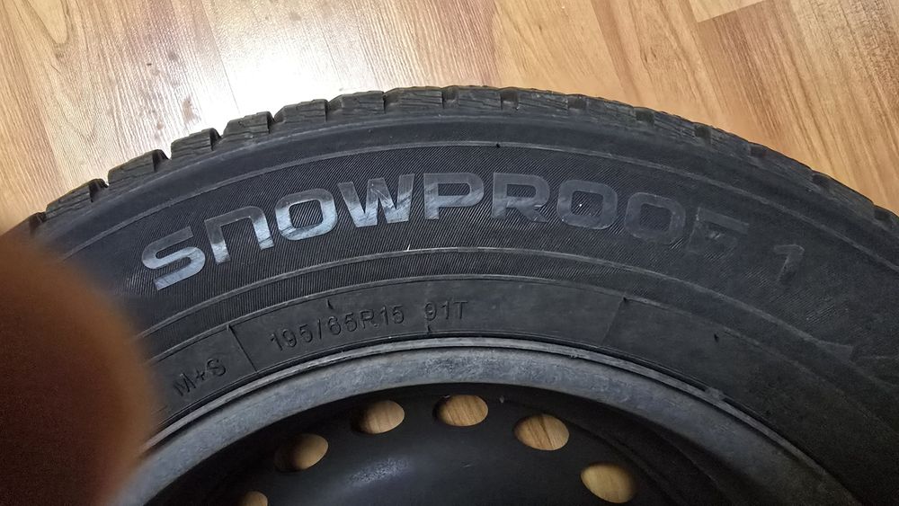 Set anvelope de iarna Nokian DOT 14/23  195/65/R15 5x112