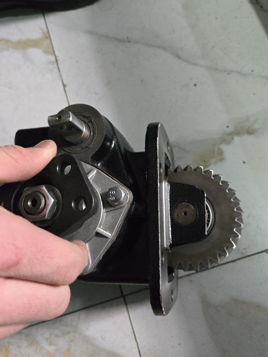 Razdatka isuzu.  5 tona.