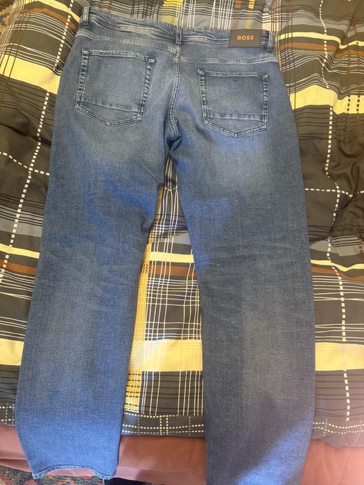 Blugi/pantaloni originali Hugo Boss, moderni, nepurtati, masura 38/32